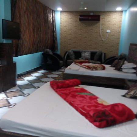 Hotel Rajkamal Деогарх Номер фото