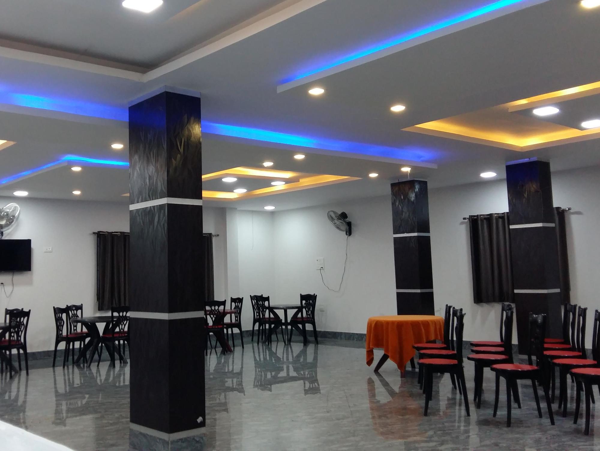 Hotel Rajkamal Деогарх Экстерьер фото