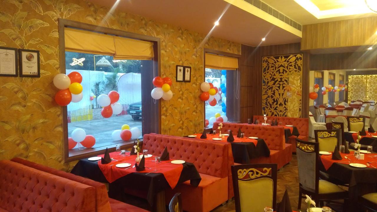 Hotel Rajkamal Деогарх Экстерьер фото