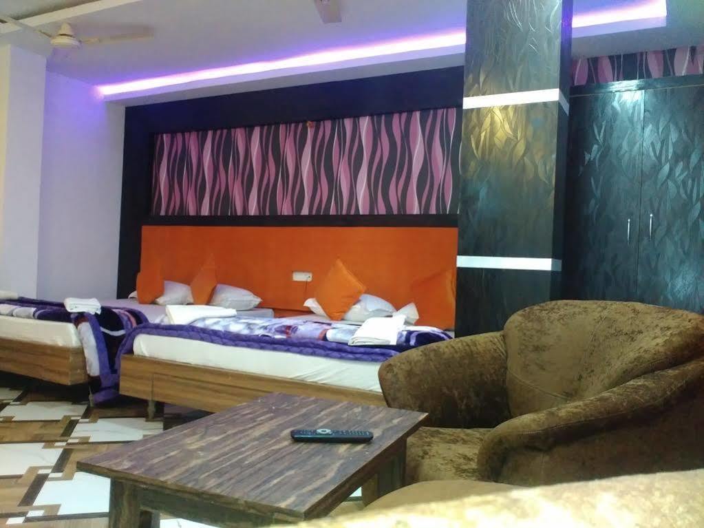 Hotel Rajkamal Деогарх Экстерьер фото